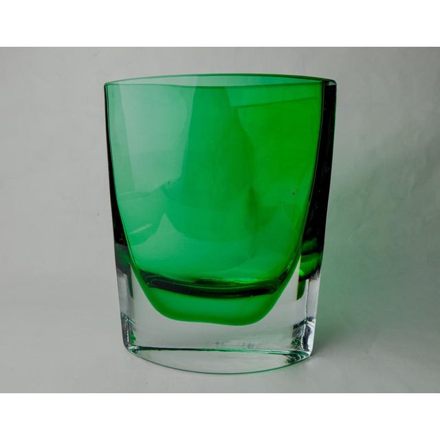 Green Green Sommerso Vase in Murano Glass attributed to Seguso, Italy, 1980s For Sale - Image 8 of 8