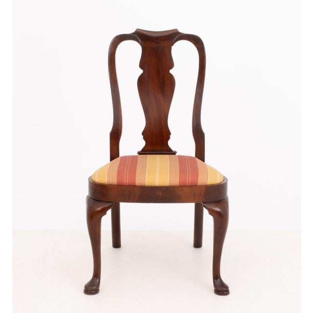 Pair of Queen Anne Style Flame Mahogany Side Chairs For Sale In New York - Image 6 of 8