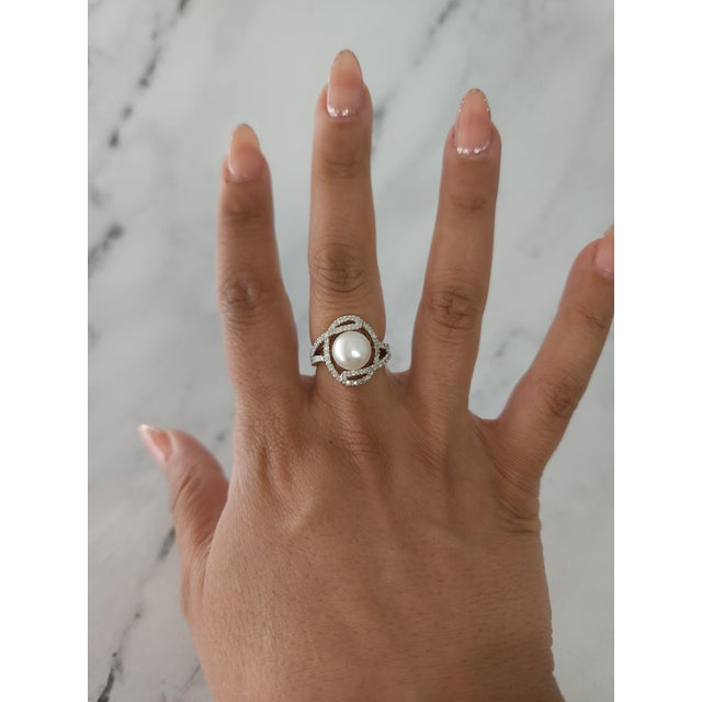 ♥ Product Summary ♥ Main Stone: Pearl & Diamond Approx. Diamond Carat Weight: .32cttw White Pearl Size: 10mm Diamond Cut:...