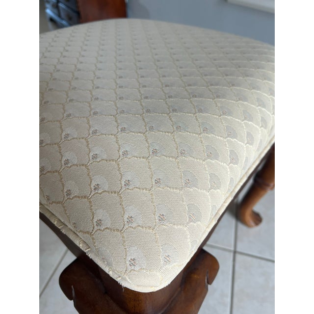 Brown 1980s Vintage Queen Anne Style Sofa Table / Console With Two Stools Set of 3 For Sale - Image 8 of 9