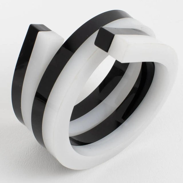 Black and White Multi-Layer Lucite Coiled Bracelet Bangle For Sale - Image 10 of 11