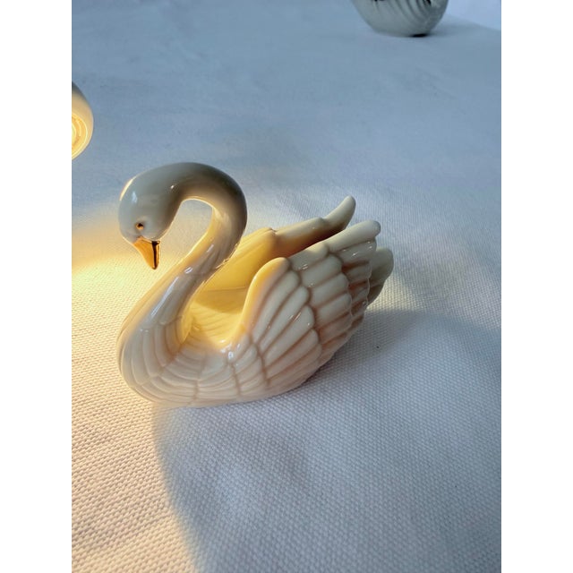 Ceramic Lenox Swan Cake Topper/Place Card Holder For Sale - Image 7 of 8