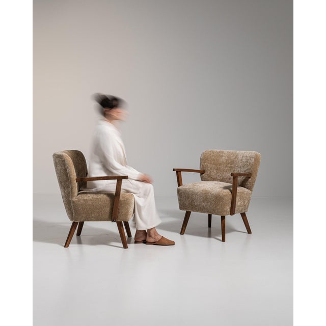 1940s 1940s Mid-Century Modern Cream Wood Pair of Club Chairs For Sale - Image 5 of 12