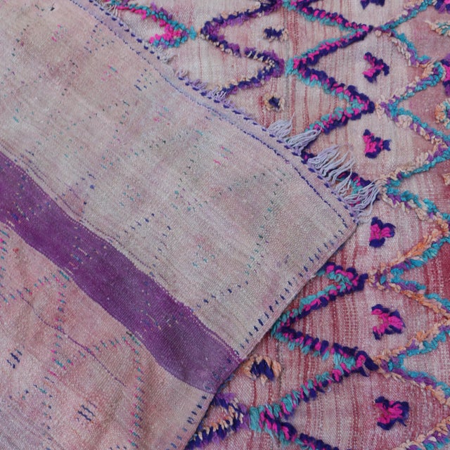 Textile 1980s Moroccan Pink Kilim Boujad Rug - 5'9" X 11'9" Ft For Sale - Image 7 of 8