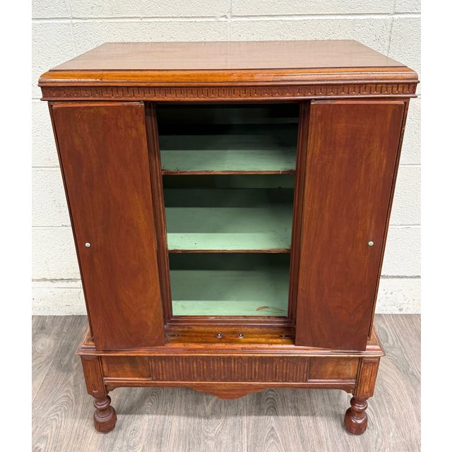 Traditional Vintage Georgian Revival Mahogany Cabinet For Sale - Image 3 of 12