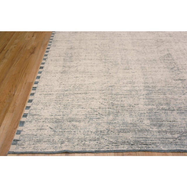 Beautiful Soft Tones Decorative Modern Contemporary Area Rug, Country of origin: Central Asia, Circa date: Modern Rugs