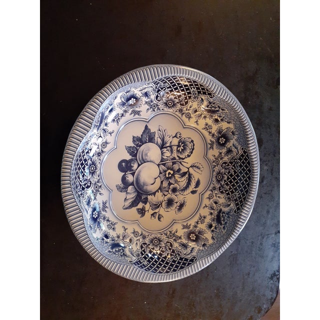 This is a GORGEOUS 1971 Daher Made in England 10" Enamel Transferware Bowl. Procured at auction BOX B