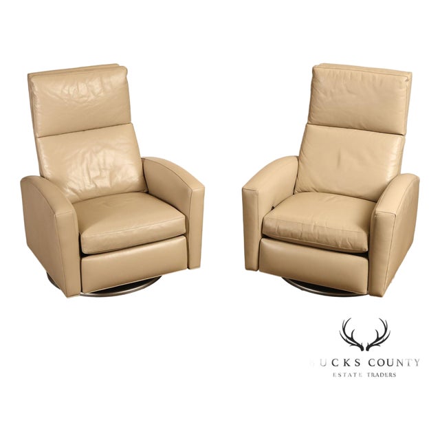Hancock & Moore Pair of Leather Milo Power Recliners For Sale