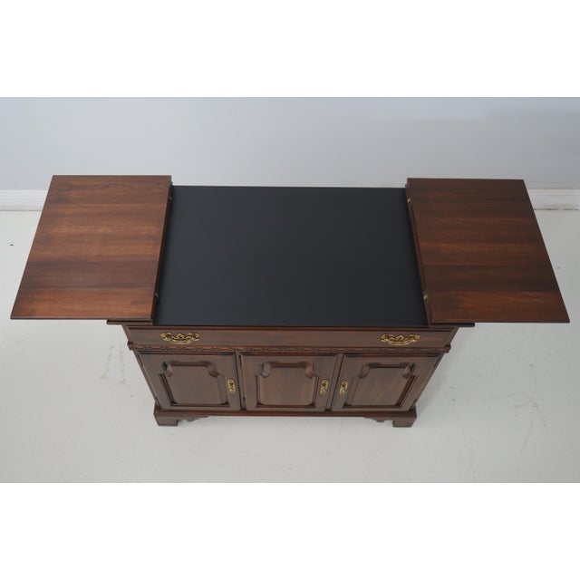 1980s Ethan Allen Cherry Georgian Court Flip Top Server For Sale - Image 5 of 12