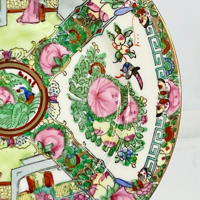 Japanese Vintage Mid-Century Famille Rose Medallion Porcelain Plate, Japanese. For Sale - Image 3 of 8