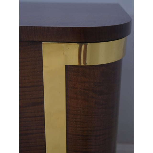 Wood Mid Century Modern Tiger Maple Credenza Cabinet For Sale - Image 7 of 17