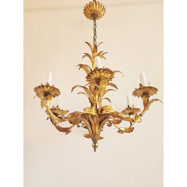 1960s Mid 20th Century Hollywood Regency Style Gilt Metal Chandelier For Sale - Image 5 of 12