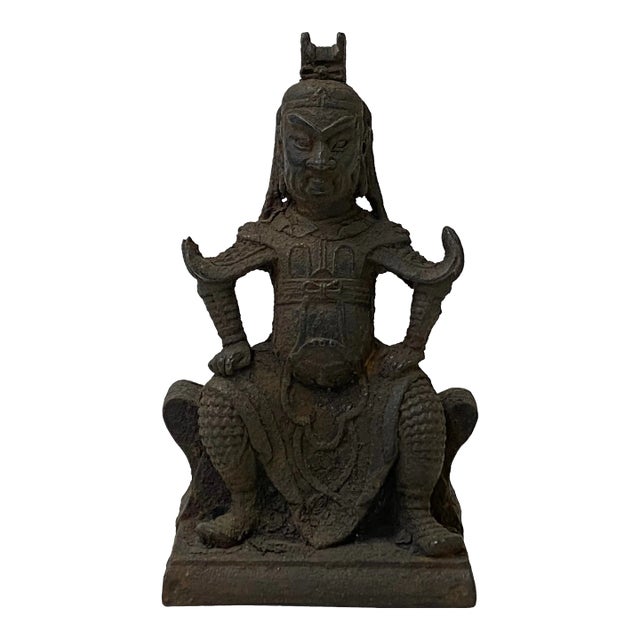 Vintage Iron Metal Finish Rustic General Guan Warrior Worship Small Figure For Sale