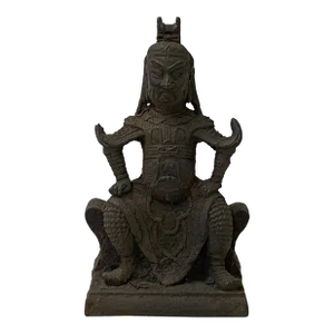 Vintage Iron Metal Finish Rustic General Guan Warrior Worship Small Figure