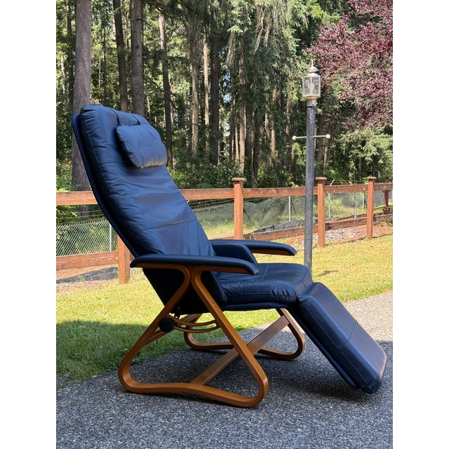 Wood Vintage Nepsco Backsaver Bentwood Frame Reclining Chair With Blue Leather Upholstery Relax the Back For Sale - Image 7 of 11