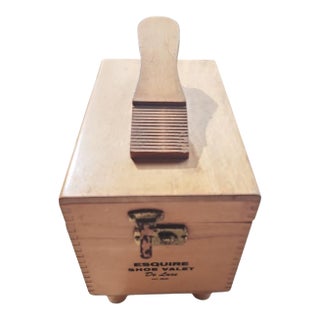 1940s Esquire Shoe Valet De Luxe Shoeshine Box With Brushes For Sale