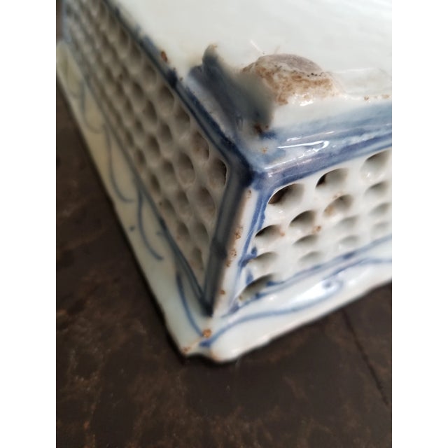 Chinese Antique Chinese Blue and White Narcissus Jardiniere For Sale - Image 3 of 8