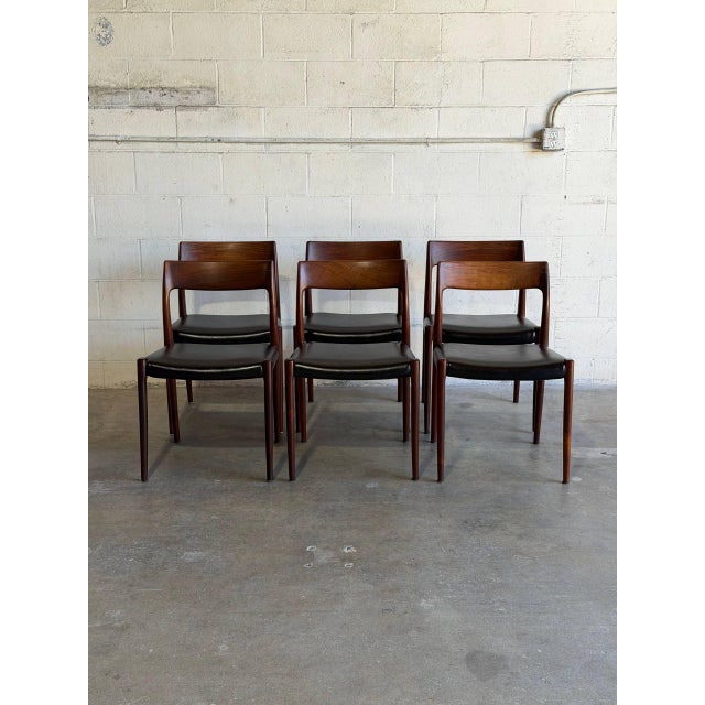 These exceptional dining chairs showcase an organic silhouette with slightly curved backrests and sculpted round legs. The...
