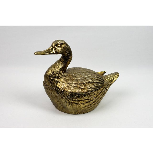 Hollywood Regency Gilt Metal Duck-Shaped Ice Bucket with Hinged Lid and White Lacquered Compartment by Mauro Manetti, 1970s For Sale - Image 18 of 18