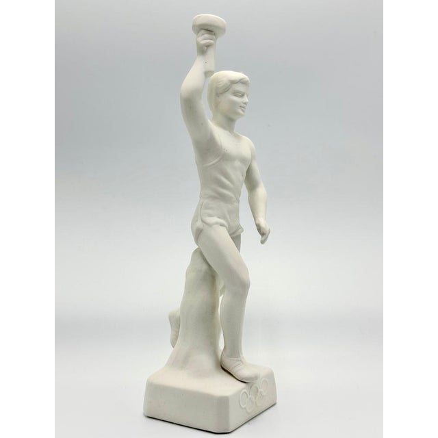 Art Deco Berlin Olympic Games Bisque Torch Bearer Runner Figurine, 1936 For Sale - Image 4 of 11