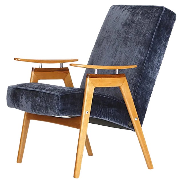 Vintage Lounge Chair by Jaroslav Smidek for Jitona, 1960s For Sale