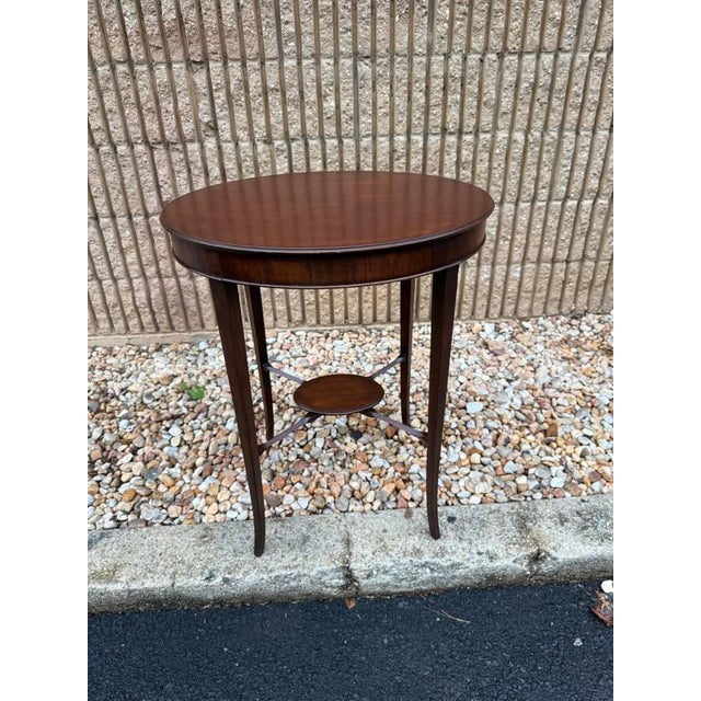 Pair of Edwardian Mahogany Oval Top Lamp or Side Tables. For Sale - Image 12 of 18