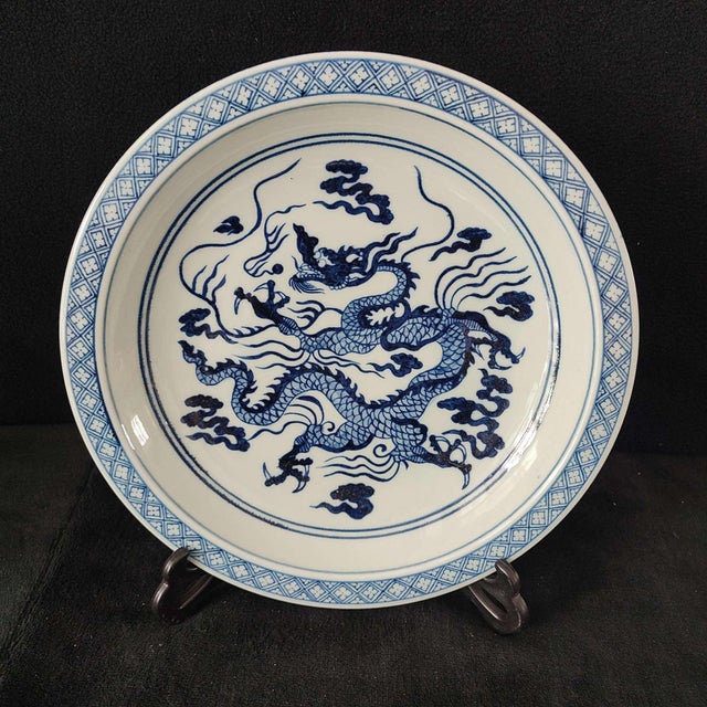 W-27cm,H-4.5cm Experience the beauty and elegance of Chinese history with our Chinese Vintage Porcelain Handcrafted with...