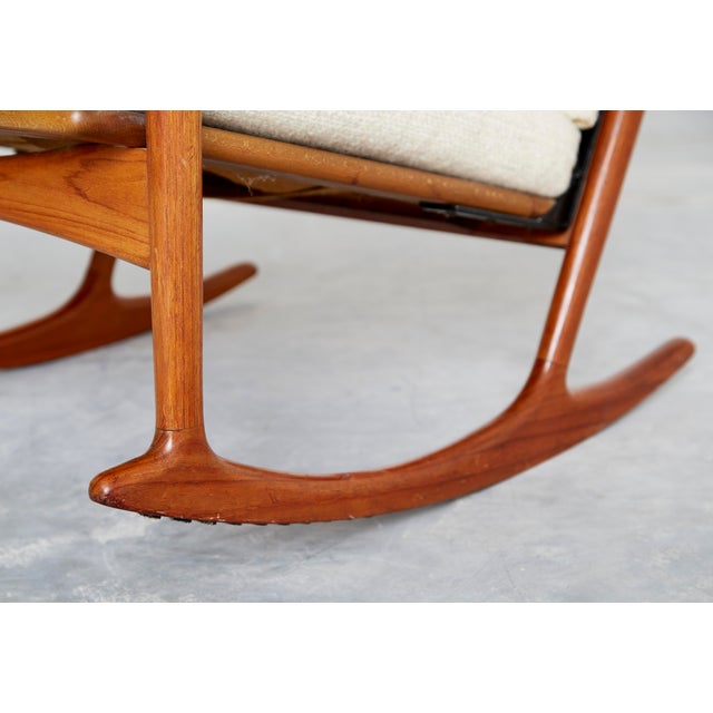 Beige Model 650-15 Rocking Chair by Ib Kofod-Larsen for Chr. Linneberg Møbelfabrik, 1960s For Sale - Image 8 of 18