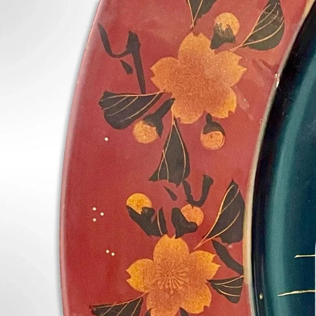 Late 19th Century Japanese Meiji Period Charger Plate Featuring Geishas For Sale - Image 5 of 7
