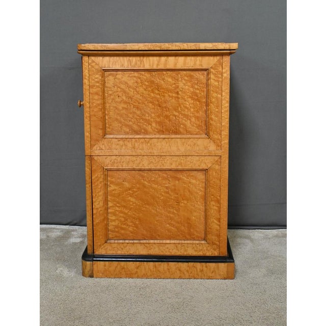 Mini Bar in Speckled Maple Burl, Late 19th Century For Sale - Image 14 of 18