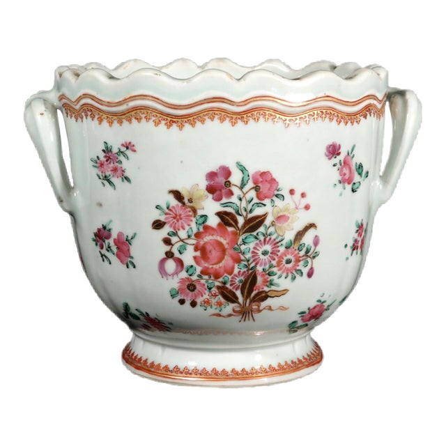 Elegant Tableware: Chinese Export Famille Rose Porcelain Wine Cooler Circa 1775 For Sale