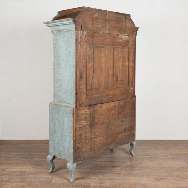 Early 19th Century Swedish Blue Painted Pine Display Cabinet For Sale - Image 18 of 18