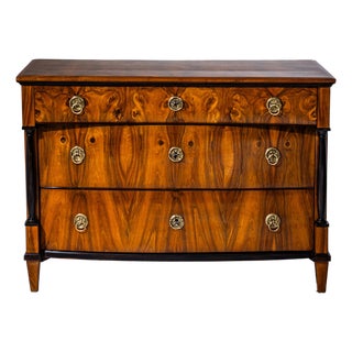 Biedermeier Walnut Chest of Drawers, 1830 For Sale
