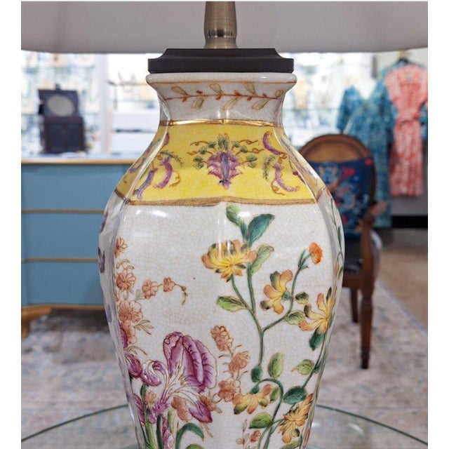 White Vintage Style Famille Rose Chinoiserie Porcelain Table Lamp For Sale - Image 8 of 8