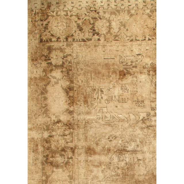 Original Persian HERIZ Handmade Hand-knotted Lamb's Wool on a Cotton Foundation This rug has a dense, soft pile, and...