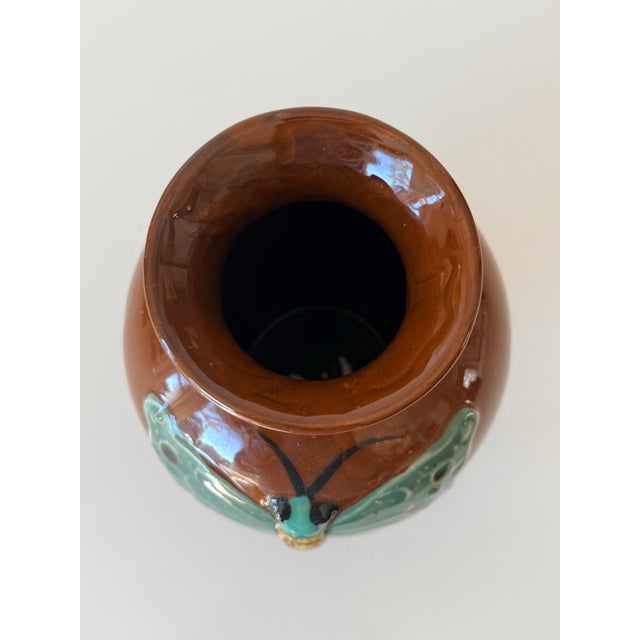 Traditional Vintage 1970s Ceramic Butterfly Vase For Sale - Image 3 of 6