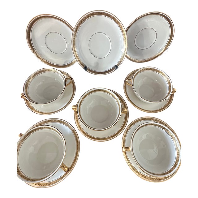 1930s Consommé Cups and Saucers, Pareek Johnson Brothers England For Sale