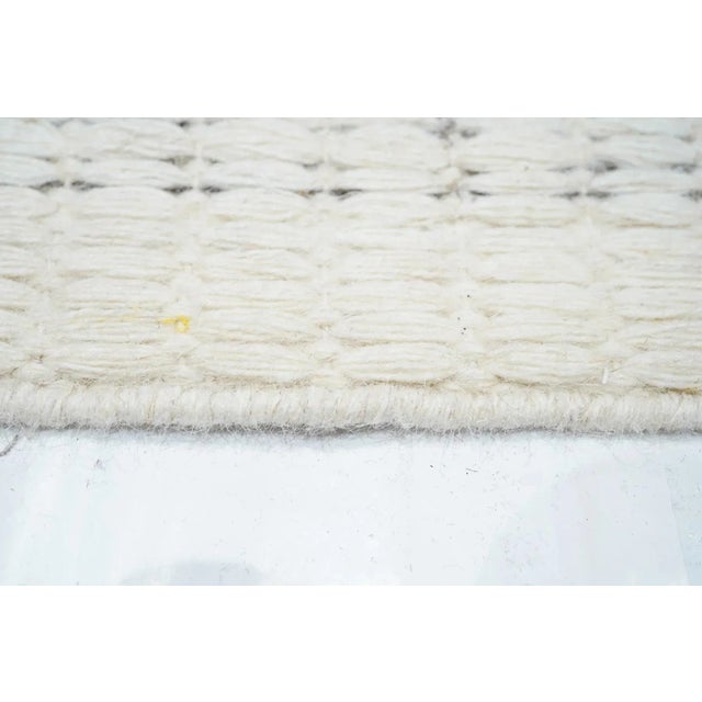 Topaz Rug 4'11'' X 7'4'' For Sale - Image 4 of 12