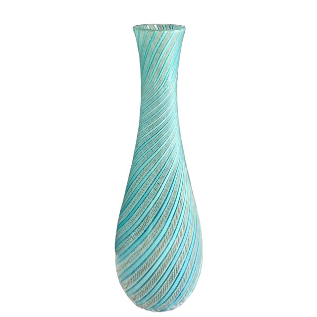 Italian Mid-20th Century Murano Filigree Glass Vase For Sale - Image 3 of 6