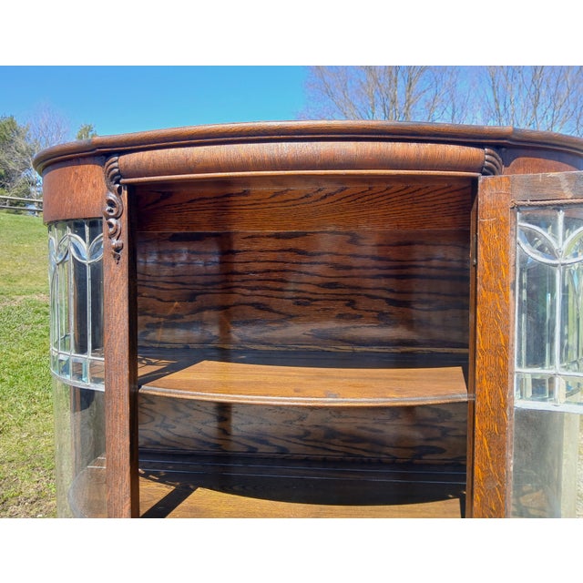 Antique Quartersawn Oak Leaded Curved Glass China Cabinet With Claw Feet 1920s For Sale - Image 14 of 18