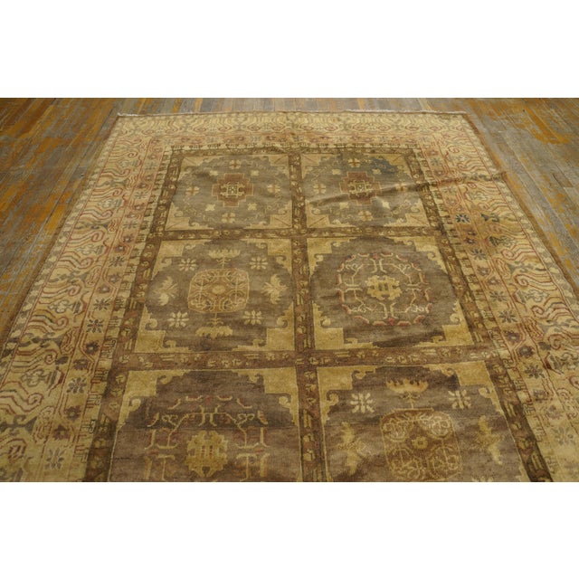 1930s Tan Camel Geometric Grid Central Asian Chinese Khotan Rug 6'3" X 10' Knotted Wool Carpet For Sale In New York - Image 6 of 6