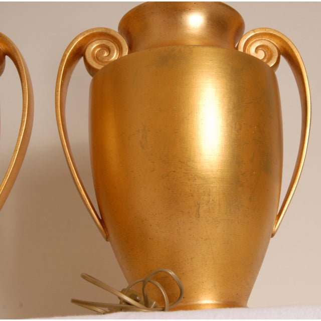 Metal Vintage Italian Etruscan Vase Lamps Traditional Gold Table Lamps Style the Etrusque - a Pair For Sale - Image 7 of 15