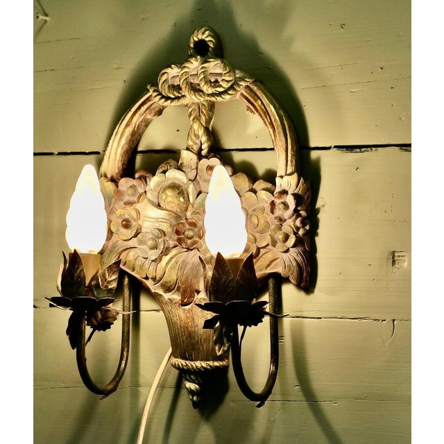 French Carved Flower Basket Wall Lights, 1920, Set of 2 For Sale - Image 4 of 8