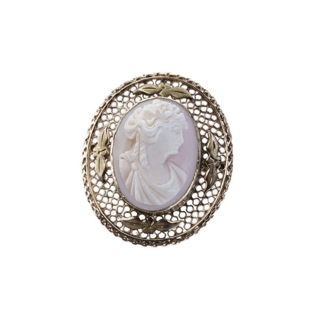 c1900 10k gold Reticulated mounted Pink Conch shell cameo brooch. Marked and tested 10k gold. 1.25" x 1 1/8" with .75" x...