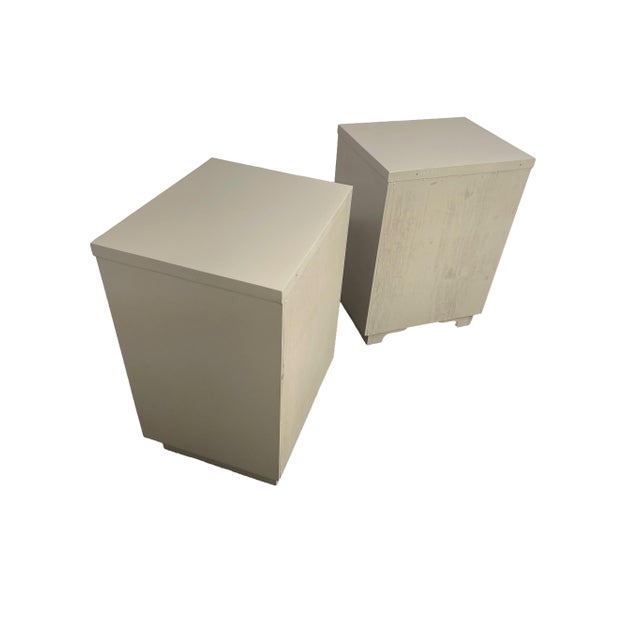 Pair of Restored American of Martinsville Chestnut Gray Lacquer Nightstands With Walnut Pulls, 1970s For Sale - Image 12 of 13