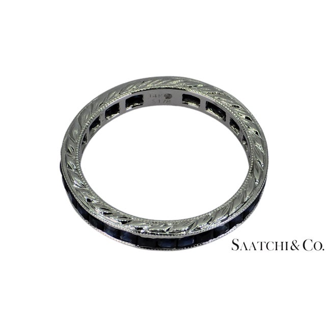 Metal Vintage 14k White Gold Ring: 1.65 Ct Natural Sapphire, Elegant Design, Size 6.5 For Sale - Image 7 of 10