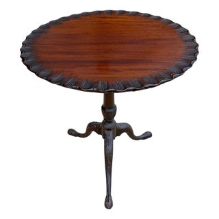 18th Century English Georgian Pie-Crust Tilt-Top Table For Sale