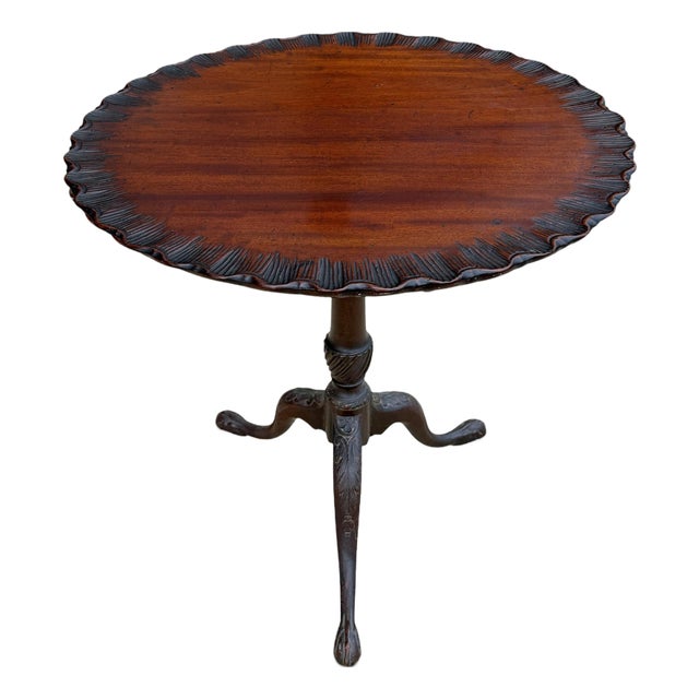 18th Century English Georgian Pie-Crust Tilt-Top Table For Sale