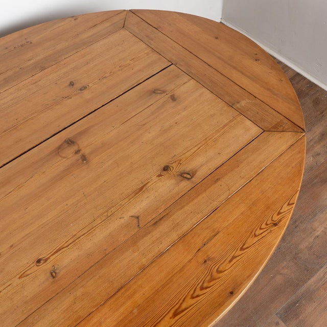 Early 19th Century 19th Century Swedish Pine Drop Leaf Pedestal Dining Table For Sale - Image 5 of 17