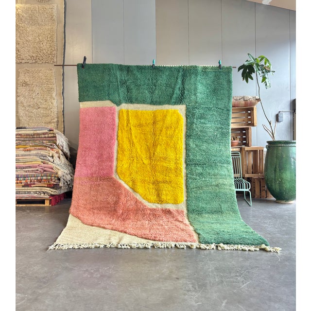 Bold, artistic and exceptionally soft, this handcrafted Moroccan Mrirt rug is a contemporary interpretation of traditional...
